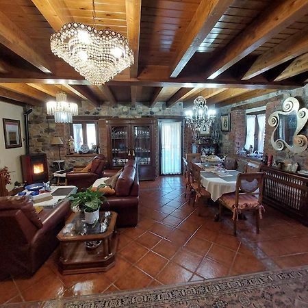 阿里翁达斯Casa La Gueelina En Asturias别墅 外观 照片